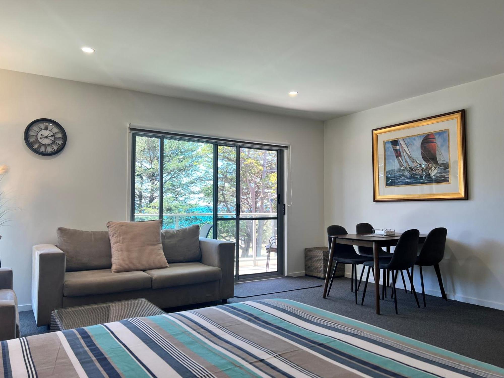 Phillip Island Holiday Apartments Коув Экстерьер фото